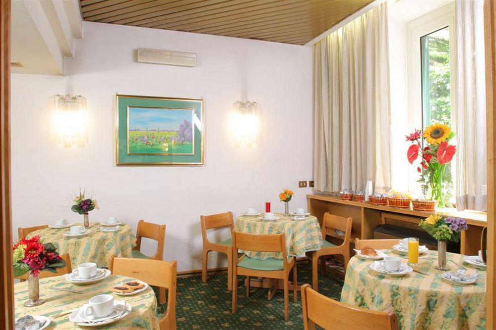 Hotel Pavia Rom Restaurang bild